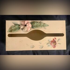 Vintage 1960s-1970s Metal Tissue Box Holder w Floral Accents